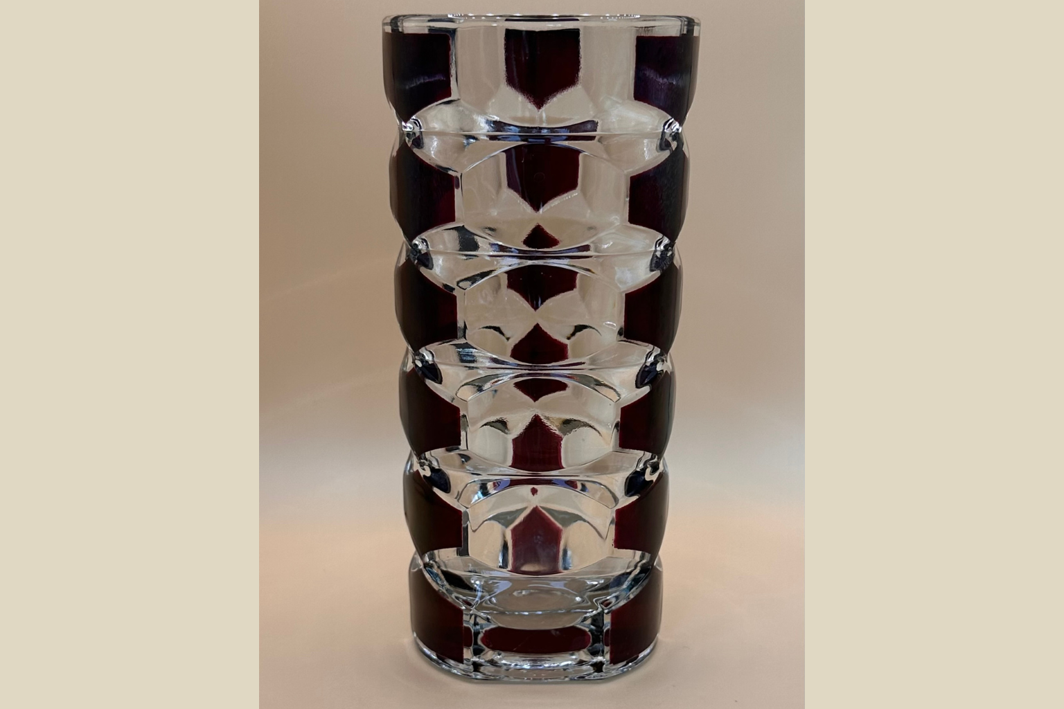 Elegant Glasvase med Geometrisk Design (Genskabt)