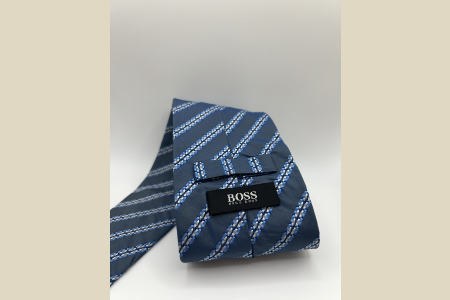 Hugo Boss Silkeslips - Blå Stribet Design (Genskabt)