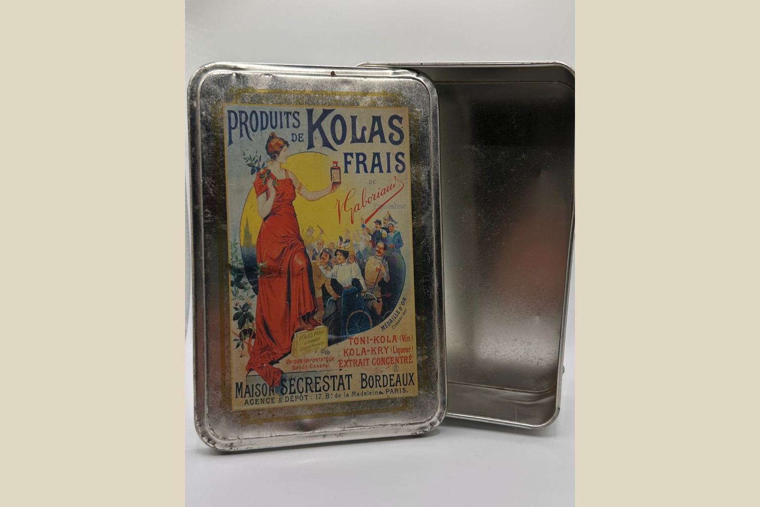 Vintage Fransk Kolas Frais Reklamedåse - Maison Segrestat Bordeaux (Genbrugt)