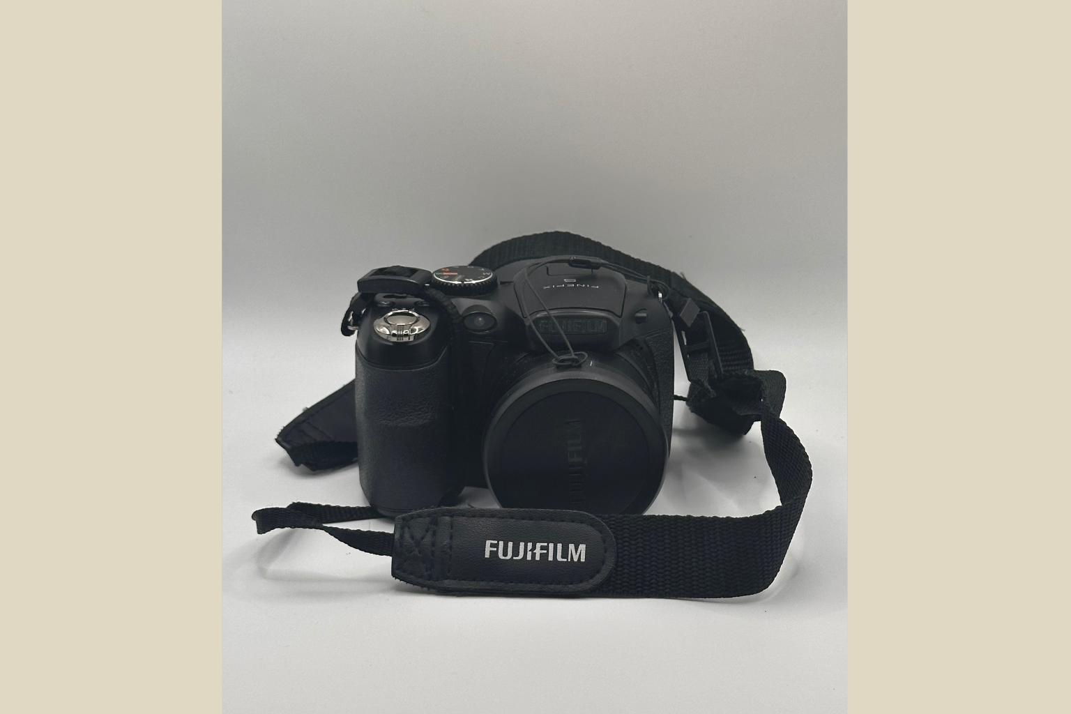 Fujifilm FinePix S5200 Digitalkamera - 5.1MP med 10x Zoom (Genbrugt)
