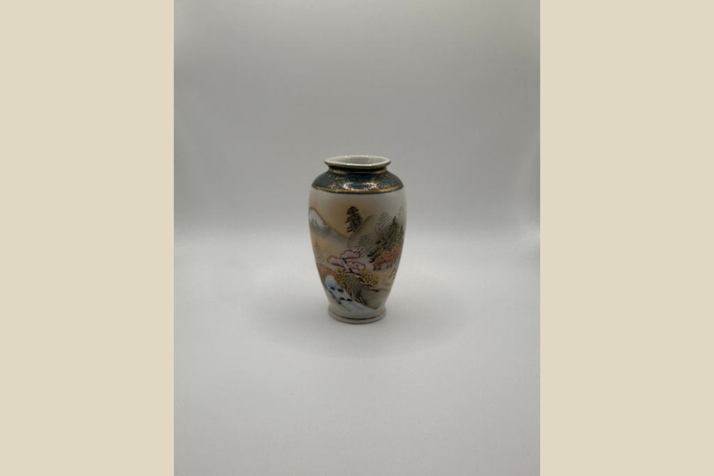 Japansk Vase med Håndmalede Landskabsmotiver - Made in Japan (Genbrugt)