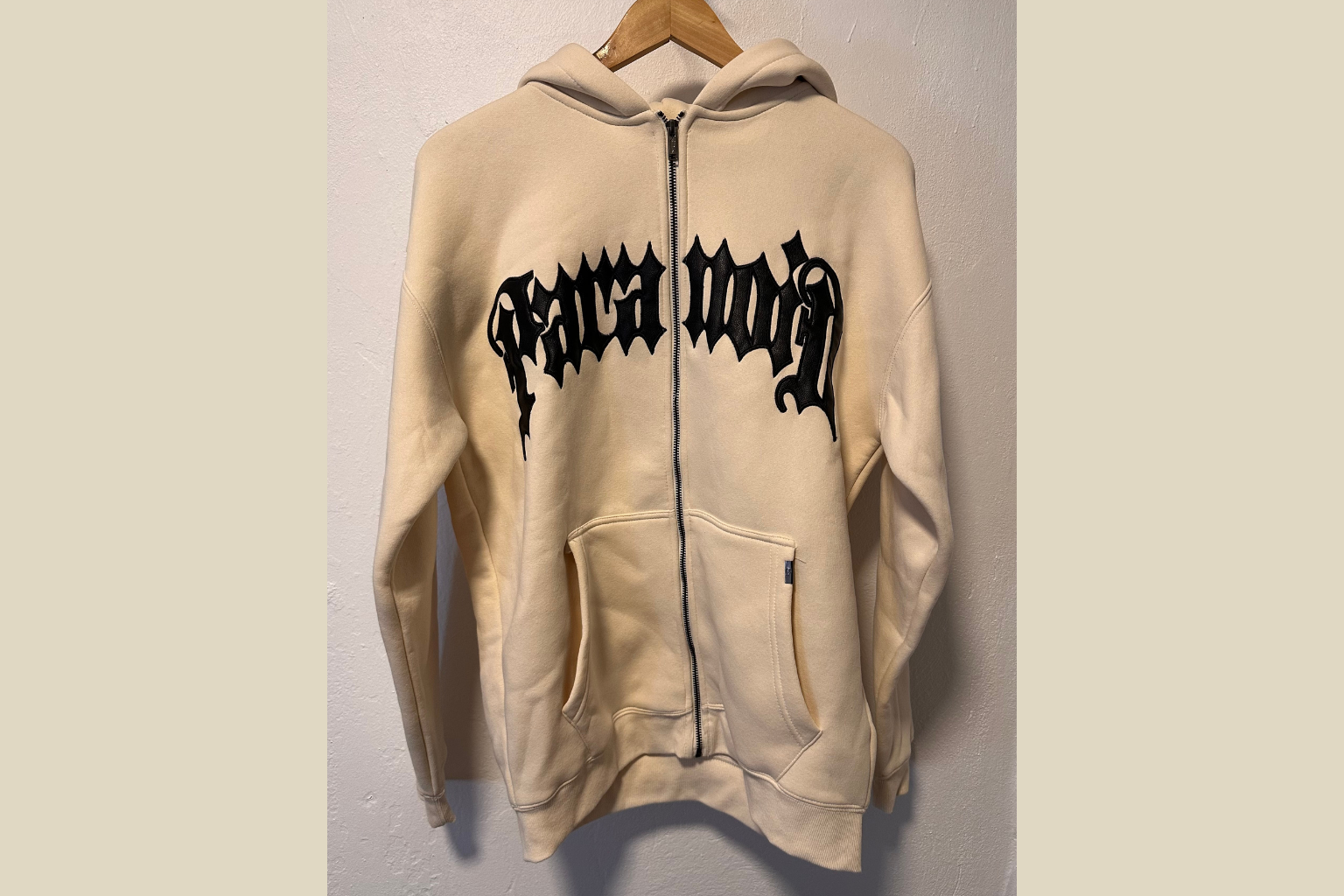 Black Squad Hættetrøje med Lynlås - Beige Str. M (Ny med Mærke)