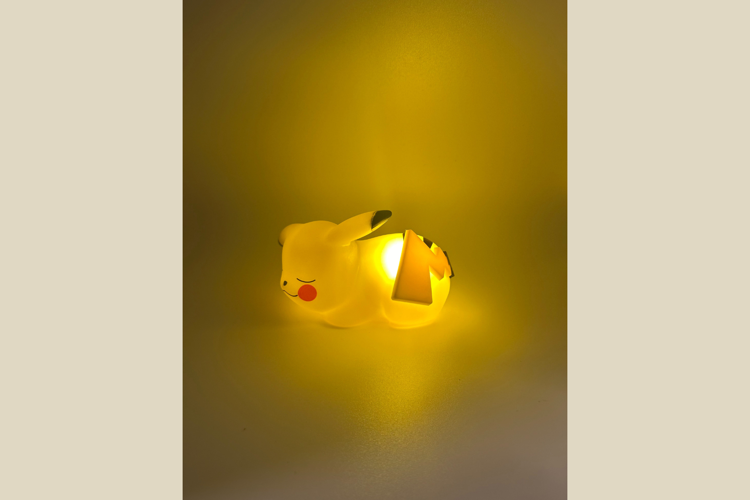 Pikachu Miniature Lampe - LED Batteridrevet Gul Lys Pokémon (Genbrugt)