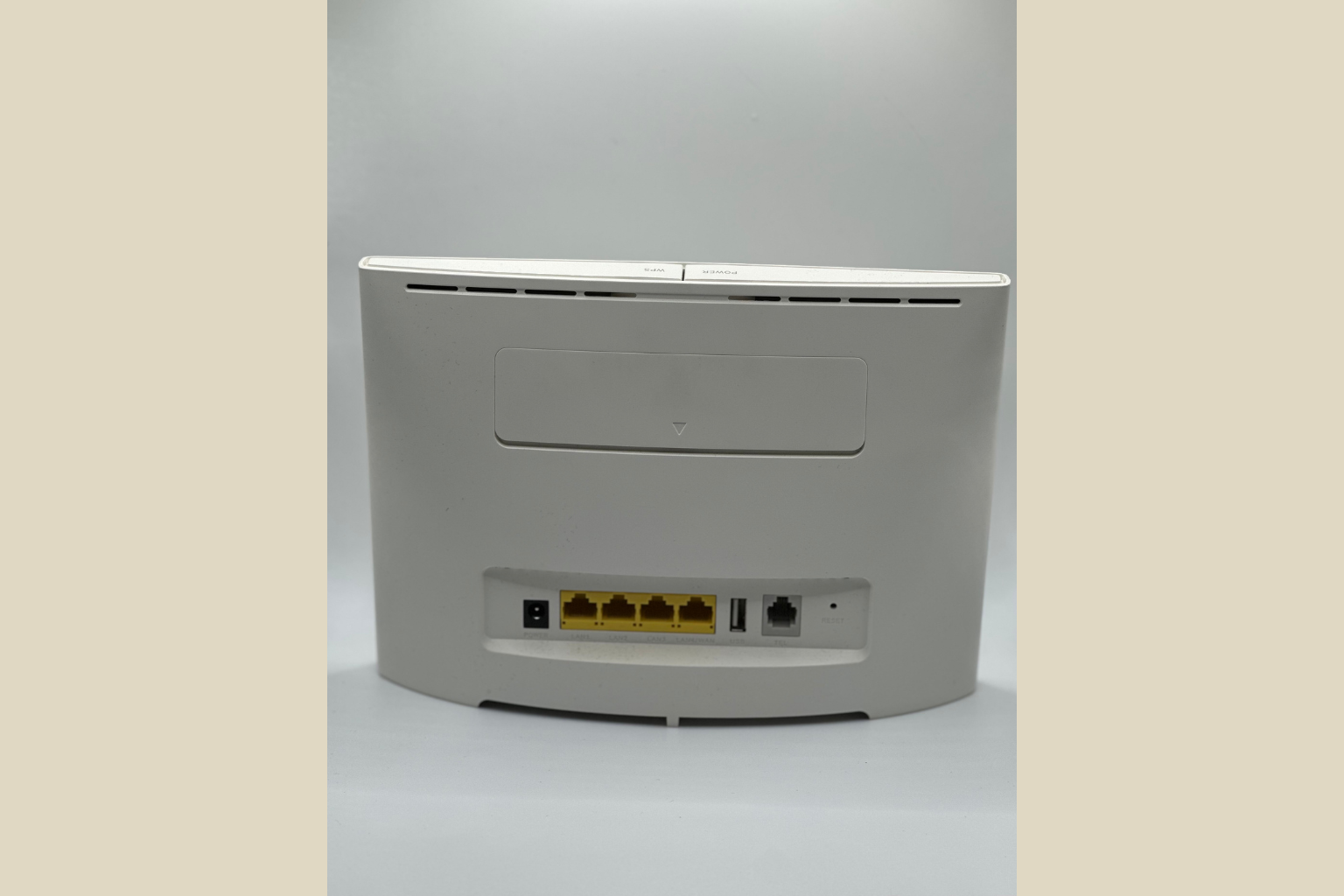Huawei 4G/5G Router med WiFi - Inkl. Strømadapter